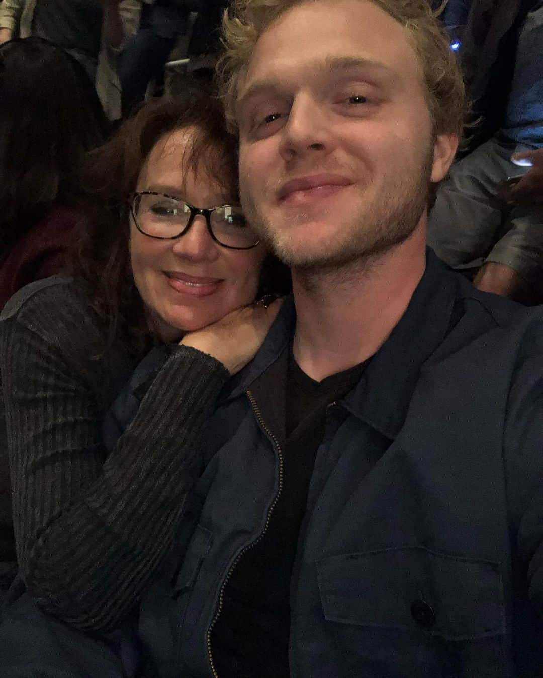 ジョー・アドラーのインスタグラム：「Couple days late bc I want my mom to have ALL of the attention #mamasday」