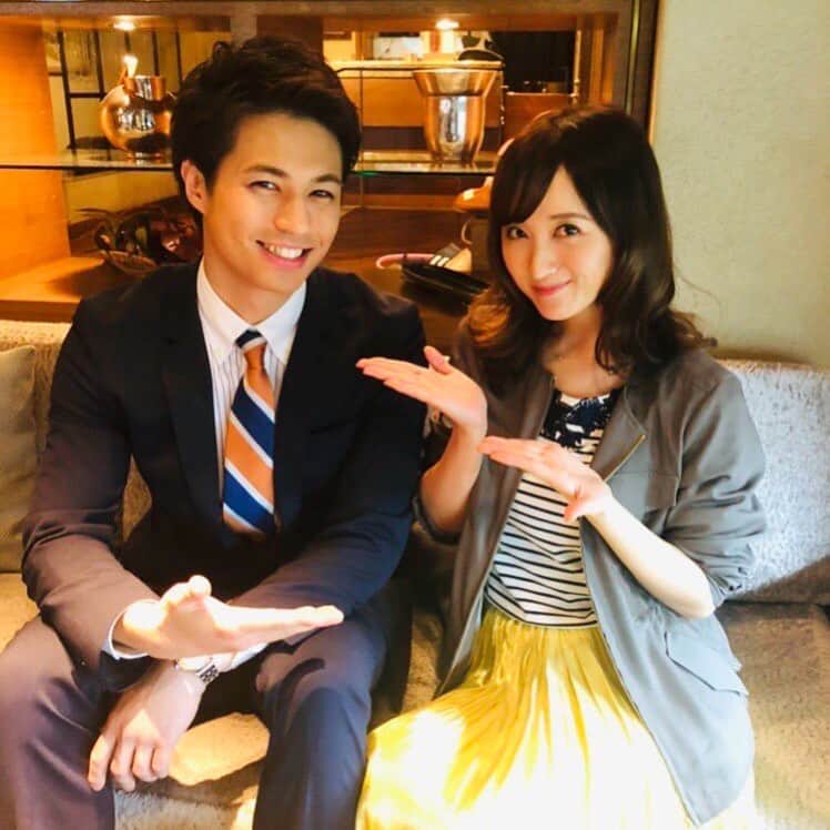 小松彩夏さんのインスタグラム写真 - (小松彩夏Instagram)「﻿ 本日22:00〜放送のドラマ『白衣の戦士』では﻿ ﻿ なんと！！﻿ ﻿ なんと！！！！！﻿ ﻿ 私が演じる雪乃の彼が登場します！！(笑)﻿ ﻿ 演じてくださったのは佐伯大地さん。﻿ 現場の明るさ、賑やかさに終始ビックリしていました(笑)﻿ ﻿ この2人の間に何が起こるのか...？！﻿ ﻿ 主任の恋の行方は...？！﻿ ﻿ これは見逃せないですね♡笑﻿ お楽しみに♪﻿ ﻿ ﻿ #白衣の戦士 #中条あやみ #水川あさみ #小瀧望 #安田顕 #沢村一樹 #山﨑萌香 #日テレ #ナースドラマ #毎週 #水曜よる10時 ﻿#みてね﻿﻿﻿ ﻿」5月15日 21時30分 - official_ayaka_502