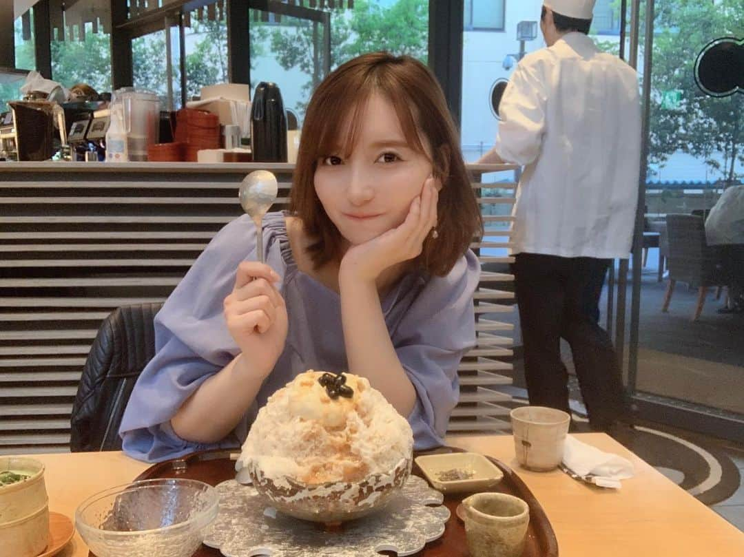 堀みづきさんのインスタグラム写真 - (堀みづきInstagram)「カキ氷始めました🍧 期間限定の #みたらしみるく 🍼💛 みたらしシロップにチーズクリームの組み合わせが最高で絶品でした😍 #厨菓子くろぎ #カキ氷 #夏はすぐそこ #友達と水着選び #わくわく #もぐもぐみづき」5月15日 21時38分 - mizuki_027