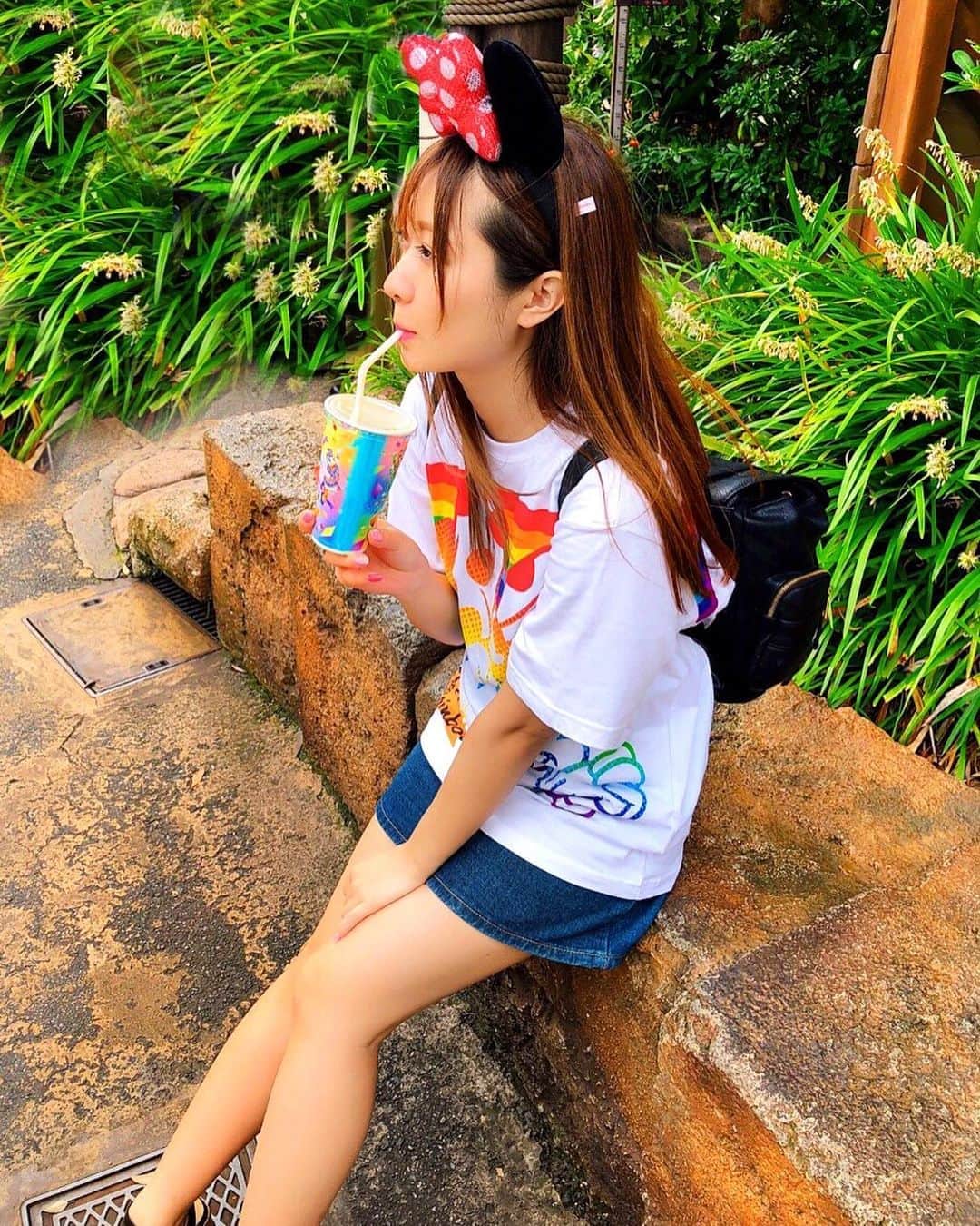 のインスタグラム：「ディズニー行きたいなぁ。 と思いながら明日さらに遠く青森まで行く💎 . . 今年は何回行けるかなぁ？ みんなはどんぐらいの頻度でいくのだろうか！ . . #ディズニーランド #病  #disneyland #disney  #ディズニーコーデ  #ディズニー #シー  #disneysea  #japan #香港ディズニー #japanesegirl  #followfollow #followbackalways」