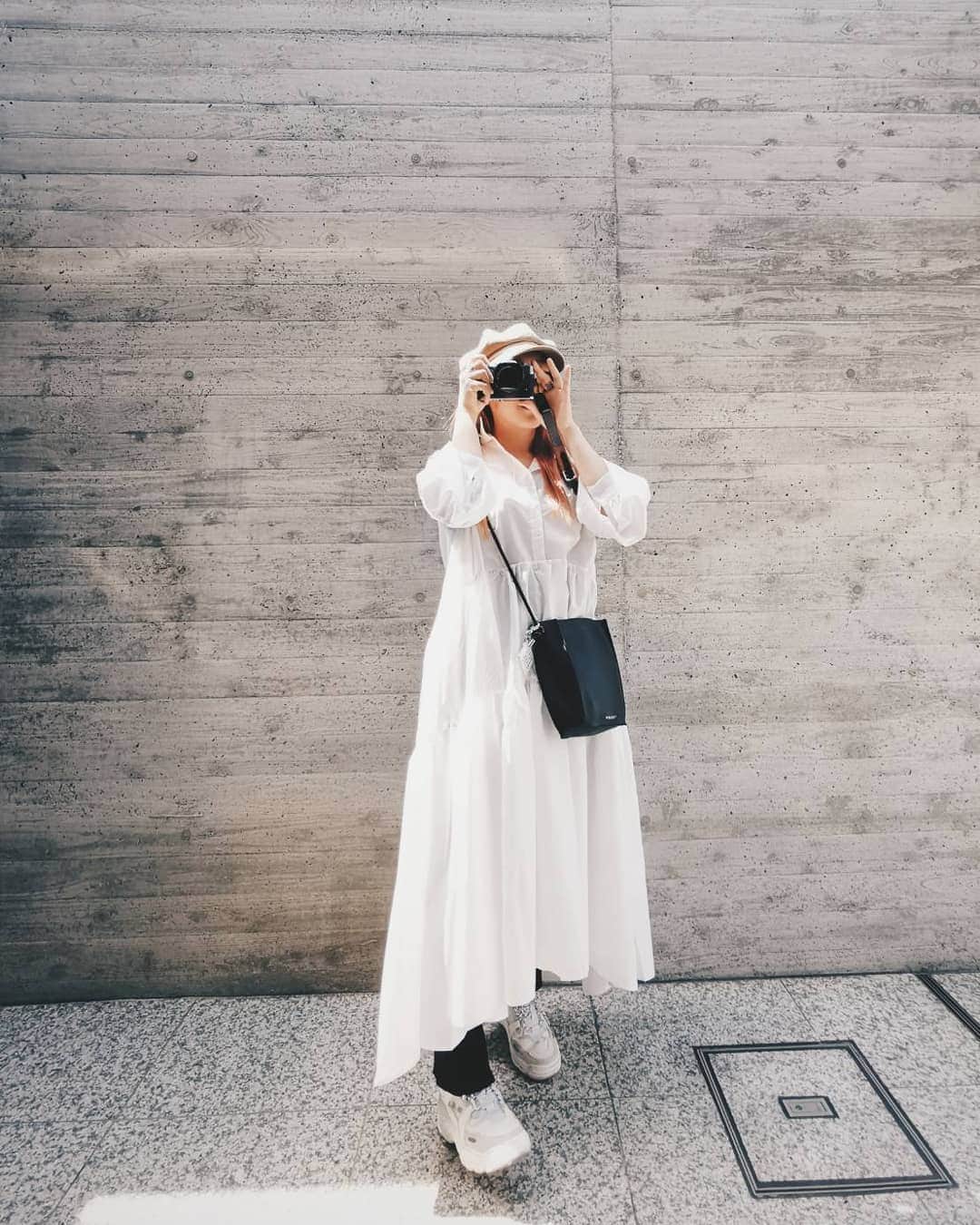 貴愛kwiae Officialのインスタグラム：「5月もあと半分😌 そういえば、 3月にsony a6500から Fuji XT30に乗り換えました📷✨ * YouTubeでも開封レビュー してみたんだけども やはり撮って出しの色味 がとてもタイプ✨💋 また撮った感想とか、まとめて YouTubeしなきゃね🙃🌈 * * #カメラ女子 #fujifilm #xt30 #camera  #fujifilmxt30 #fujifilm_global」