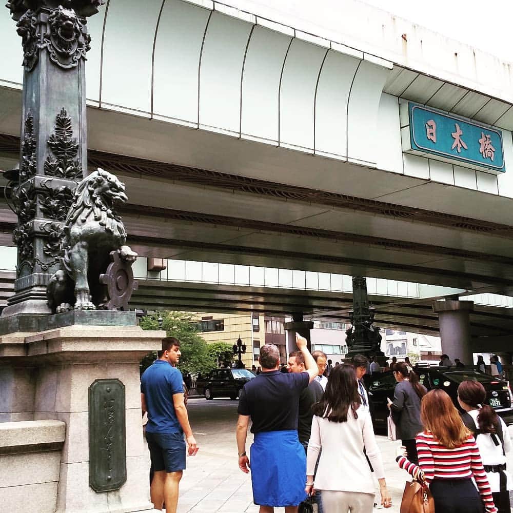 川久保秀一さんのインスタグラム写真 - (川久保秀一Instagram)「今日は5時半起きで日本橋でJob。 外国人多いね。 ちなみに仕事は、とある記者発表の司会。憧れの方登場でだいぶ興奮(笑)。 #日本橋」5月15日 12時59分 - hidekazu_kawakubo