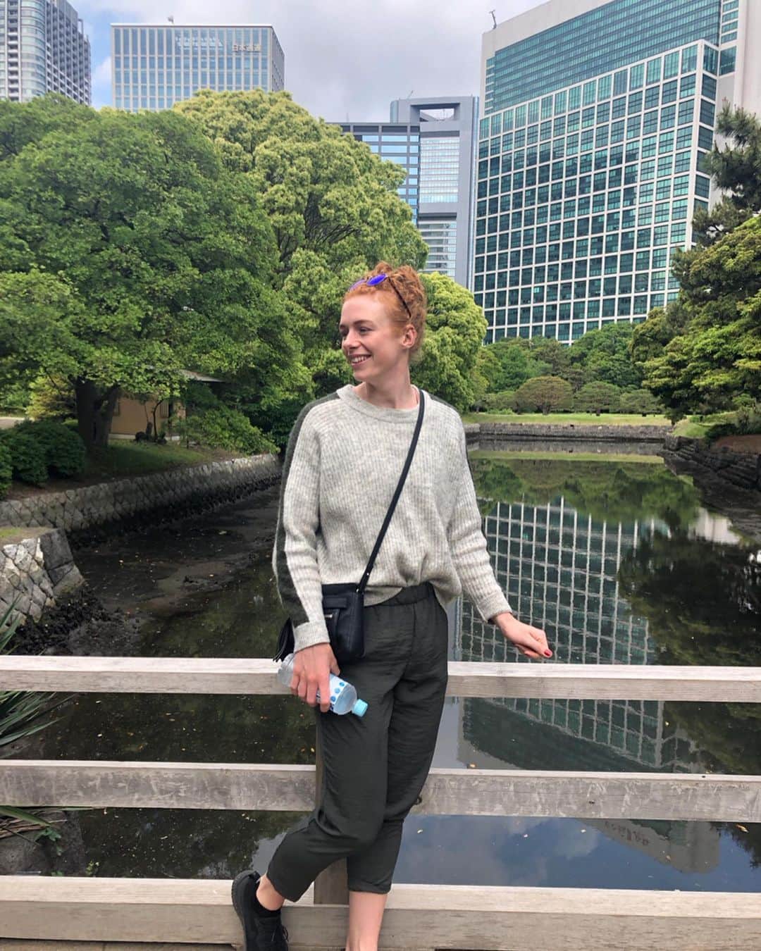 マチルドU・クラマーのインスタグラム：「Happy tourists in Tokyo 🇯🇵🏮🎏 . . . . #tourists #tokyo #japan #daysoff #celebrating #thedanishrelayteam #relaygang #fasterasone #relay #sprint #track #tracknation #athlete #runner」