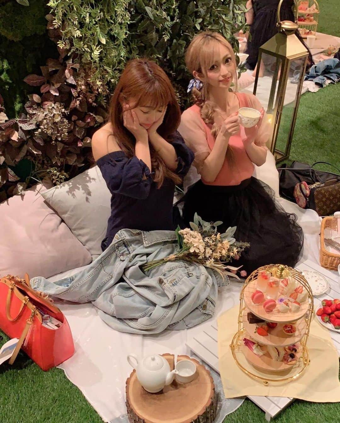 優姫ゆいなさんのインスタグラム写真 - (優姫ゆいなInstagram)「#fruitpicnic にいってきたよん🍓✨ 今回もお嬢様気分楽しみました💗 しかも夏仕様になってた(っ･ω･)っ♡ すごい満たされたぁ😭💕💕💕 ☆ ☆ @saorin09 ☆ #ヴェルージュ#verouge#東京#新宿#歌舞伎町#名古屋#栄#錦#岐阜県#岐阜市#柳ヶ瀬#多治見市#キャバクラ#キャバ嬢#love#お酒#アルコール#follow#Instagram#ゆいな#優姫ゆいな#コスプレ#レイヤー#原宿#フルーツピクニック」5月15日 13時53分 - yuina_az