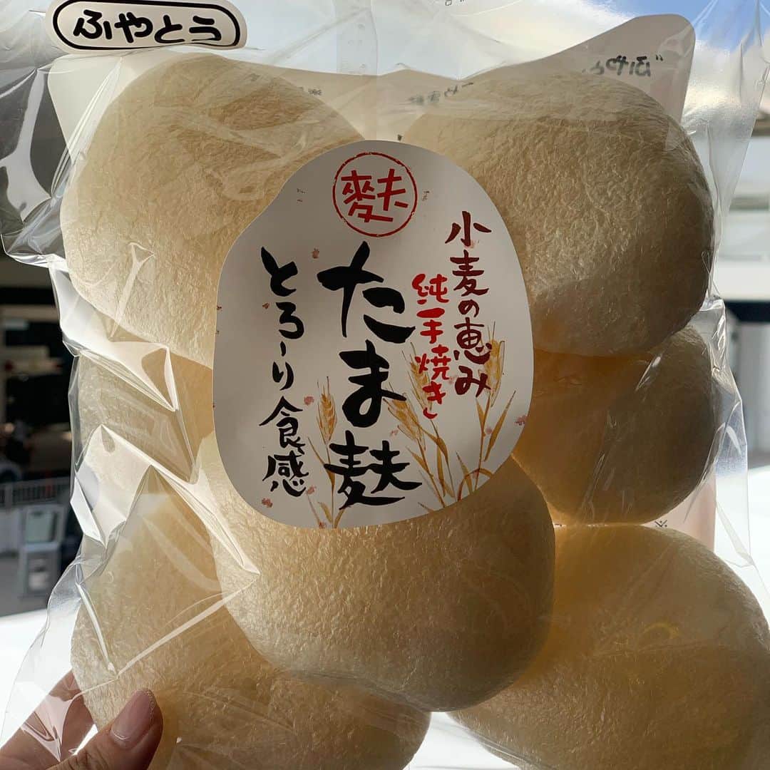 崎山一葉さんのインスタグラム写真 - (崎山一葉Instagram)「なんて癒されるお麩なんだろう…😍 とろ〜り、もちもち🤤 わかめとめかぶのお吸い物に 育てたネギを足しただけ。。 #たま麩」5月15日 14時08分 - kazuha_sakiyama