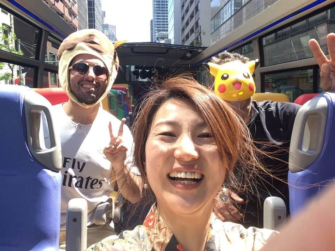 のインスタグラム：「#Sightseeing in #Osaka with #OsakaWonderLoopBus! Come join us and see the city from the streets! https://wonderloop.jp  #Japan #Kansai #hoponhopoff #opentopbus #loopbus #osakacastle #umeda #shinsaibashi #dotonbori #namba #abeno #shitennoji #nippombashi #sakaisujihonmachi #osakastation」