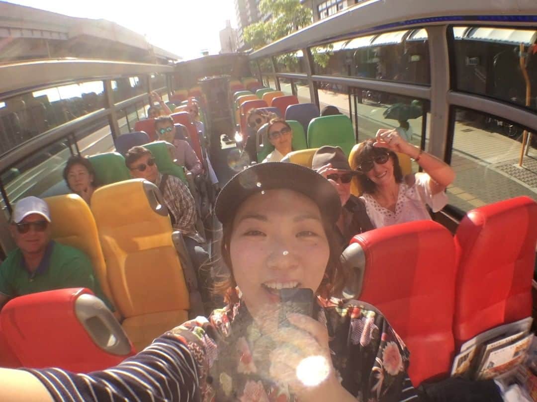 のインスタグラム：「#Sightseeing in #Osaka with #OsakaWonderLoopBus! Come join us and see the city from the streets! https://wonderloop.jp  #Japan #Kansai #hoponhopoff #opentopbus #loopbus #osakacastle #umeda #shinsaibashi #dotonbori #namba #abeno #shitennoji #nippombashi #sakaisujihonmachi #osakastation」