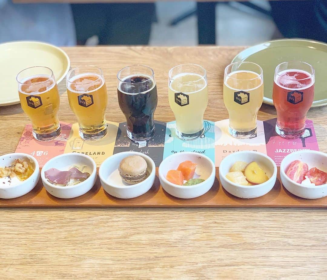 板橋瑠美さんのインスタグラム写真 - (板橋瑠美Instagram)「So cute beer ・ こんな色んな種類飲み比べ出来るの楽しい☻ ・ 普段全然飲まないbeerですが、右の三つは飲みやすく美味しかった💓 ・ 普段飲んでるのぞみちゃん @nozomi_crazyzone は、左の三つが好みらしい^_^ ・ また行きたいなっ◟̊◞̊ ◟́◞̀ ◟̆◞̆」5月15日 14時31分 - rumi_official_0616