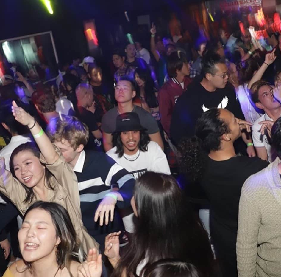 DJ SANCONさんのインスタグラム写真 - (DJ SANCONInstagram)「先週土曜日 Last Saturday @kyotochambers  Kyoto Finest 楽しかった！ It was a blast!  次回5.25 土曜日  next time 5.25 Saturday 18時から開催essentialのアフター partyも 兼ねてますので 豪華メンバーでお送りします！ ------------------------------------------------ #kyotonightlife #kyotonight  #kyotointernational #internationalparty #kyotointernationalparty #essentialkyoto #kyoto #京都夜遊び #京都夜 #京都クラブ #kyotoclub #djs #djlife #dj #japandj #japandjs #djsancon #AsianDJs #AsianDJ #deejay #djing #djset #djサンコン #DJさんこん」5月15日 15時36分 - djsancon