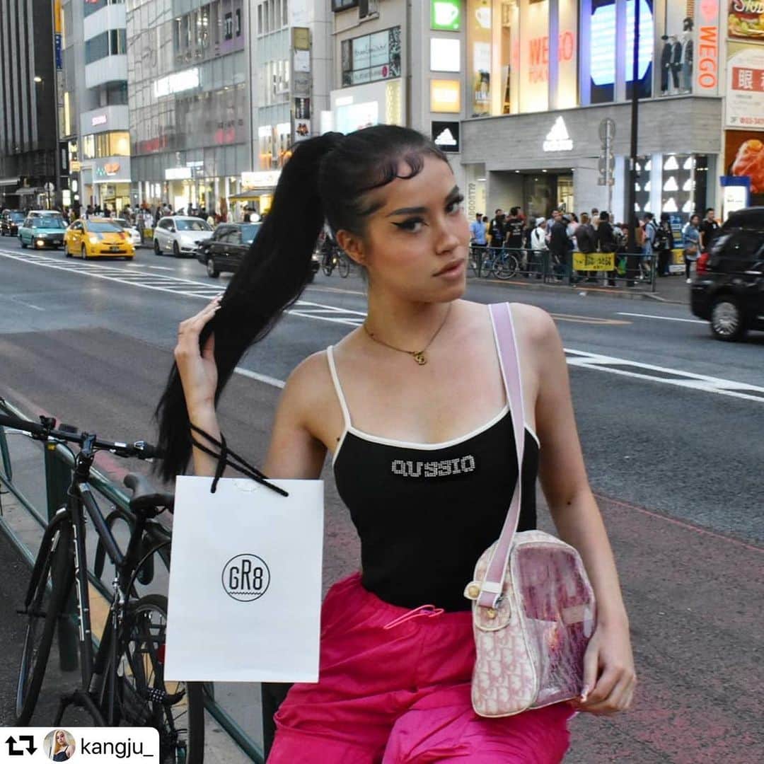 QUSSIO RTW from Tokyoさんのインスタグラム写真 - (QUSSIO RTW from TokyoInstagram)「KIRAKIRA LOGO BODY SUITS #repost @kangju_ ・・・ WHAT'S YOUR FAVOURITE MOVIE EVER ??? Bodysuit by @qussio_official R. I. P. MY GR8 BAG」5月15日 15時52分 - qussio_official