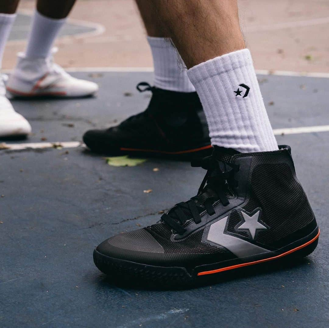 HYPEBEASTさんのインスタグラム写真 - (HYPEBEASTInstagram)「@hypebeastkicks: Take an on-feet look at the @converse All-Star Pro BB basketball sneakers. Showcased with white and black Quadifit mesh uppers, the sleek shoe features its classic All-Star patch on the medial side, and React foam outsoles that are as lightweight as they are responsive. The silhouette is set to launch on May 18 via Converse’s website. Photo: Eddie Lee/HYPEBEAST」5月15日 16時11分 - hypebeast