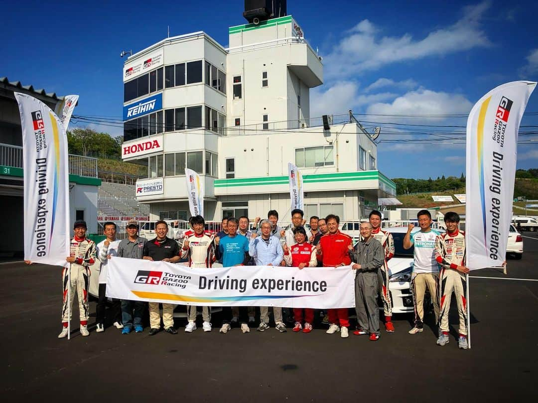 井口卓人さんのインスタグラム写真 - (井口卓人Instagram)「TOYOTA GAZOO Racing Driving experience Program3 スポーツランド菅生！事故も無く、無事にイベントが終わりました。開会式の時点では、ウェットコンディションでしたが、、走行が始まる頃には、路面も乾いてドライコンディションで走れました👌参加された皆様、お疲れ様でした‼️さて、明日からはドイツ🇩🇪ニュルブルクリンクへ旅立ちます。今年1回目のニュル。楽しみで仕方ありません☺️」5月15日 16時06分 - takutoiguchi