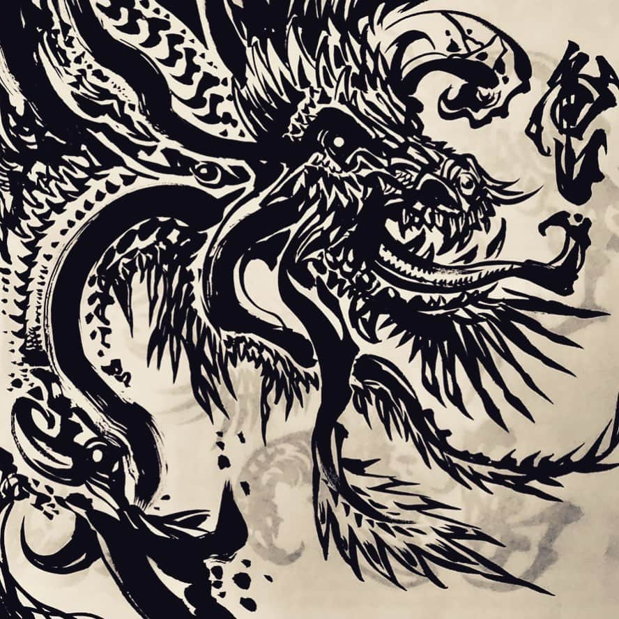 雨宮慶太さんのインスタグラム写真 - (雨宮慶太Instagram)「龍的なモノ  #dragon #monster #dotart  #アート #japan  #Asia  #doddle  #sketch #woman #fairy #creature #pencil #draw  #drawing #instagood #draw #art  #illust  #illustration」5月15日 16時16分 - keitaamemiya