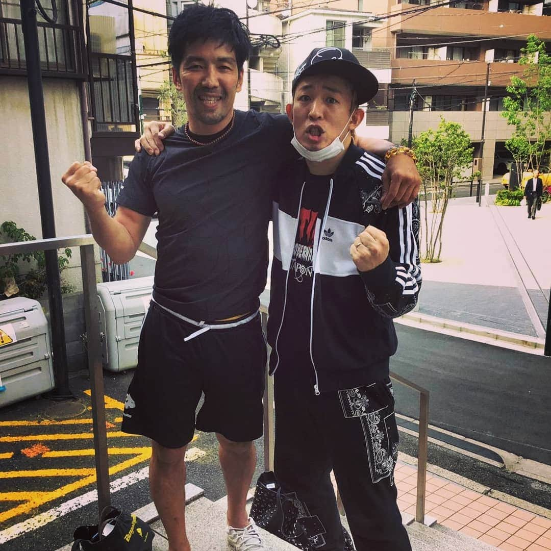 ファンキー加藤さんのインスタグラム写真 - (ファンキー加藤Instagram)「#キックボクシングジム #Bungelingbay #会長 #新田明臣 さん #いつもありがとうございます」5月15日 16時28分 - funkykato_funkykato_funkykato