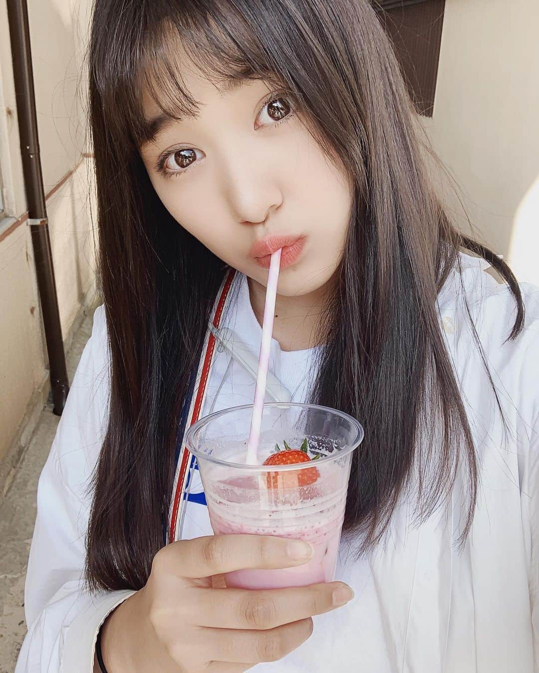 石川愛果のインスタグラム：「🍓🍼 #photo #photography #shooting #shoot #instagram #instalike #instafashion #instapic #instaphoto #tbt #me #model #style #japan #japanesegirl #girl #highschool #hair #hairstyle #main #actor」