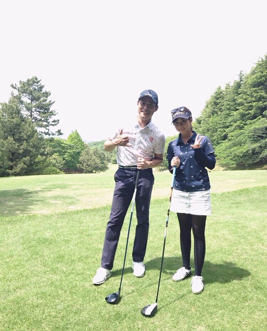 青木茉里奈さんのインスタグラム写真 - (青木茉里奈Instagram)「今日は元阪神タイガースの桧山進次郎さんとご一緒させて頂きました^ ^⛳️☀️ゴルフもとてもお上手で、気さくで面白くて素敵な方でした🎶 野球で極めてきた桧山さんのお話は本当に凄くて、アスリートとしてゴルファーにも共通する点が多くて凄く勉強になりました✨とても充実した時間でした(*^▽^*)ありがとうございました✨  #golf #よみうりゴルフ倶楽部  #ありがとうございました #感謝」5月15日 17時49分 - marinaaoki28