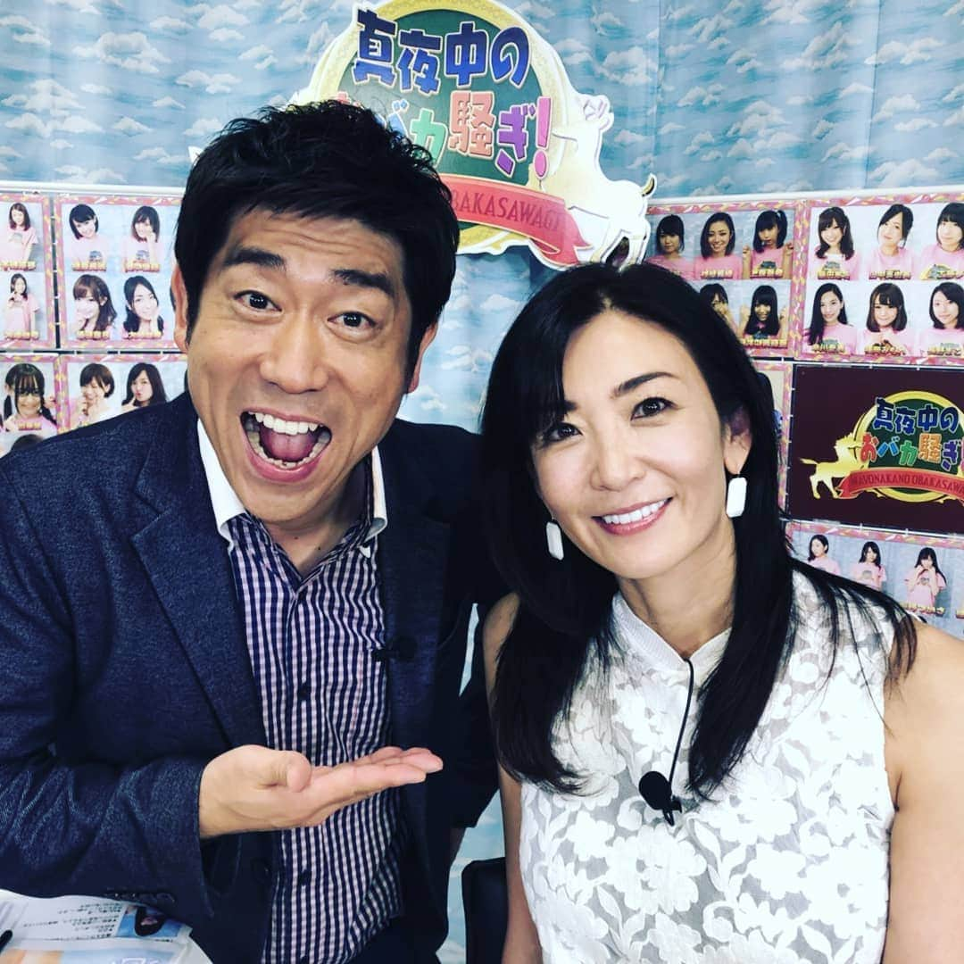 中島史恵さんのインスタグラム写真 - (中島史恵Instagram)「原口あきまささんの番組『真夜中のおバカンス騒ぎ❣️』に約１年ぶりに出演させて頂きました❗  あきまささんは本当に面白くて、頭もよくて、本当に皆さんに配慮深くて、いいパパで、芸人さんととしても尊敬してますし、人としても大好きですです😊🍀 #原口あきまささん #中島史恵 #真夜中のおバカ騒ぎ」5月15日 17時50分 - fumielove0614