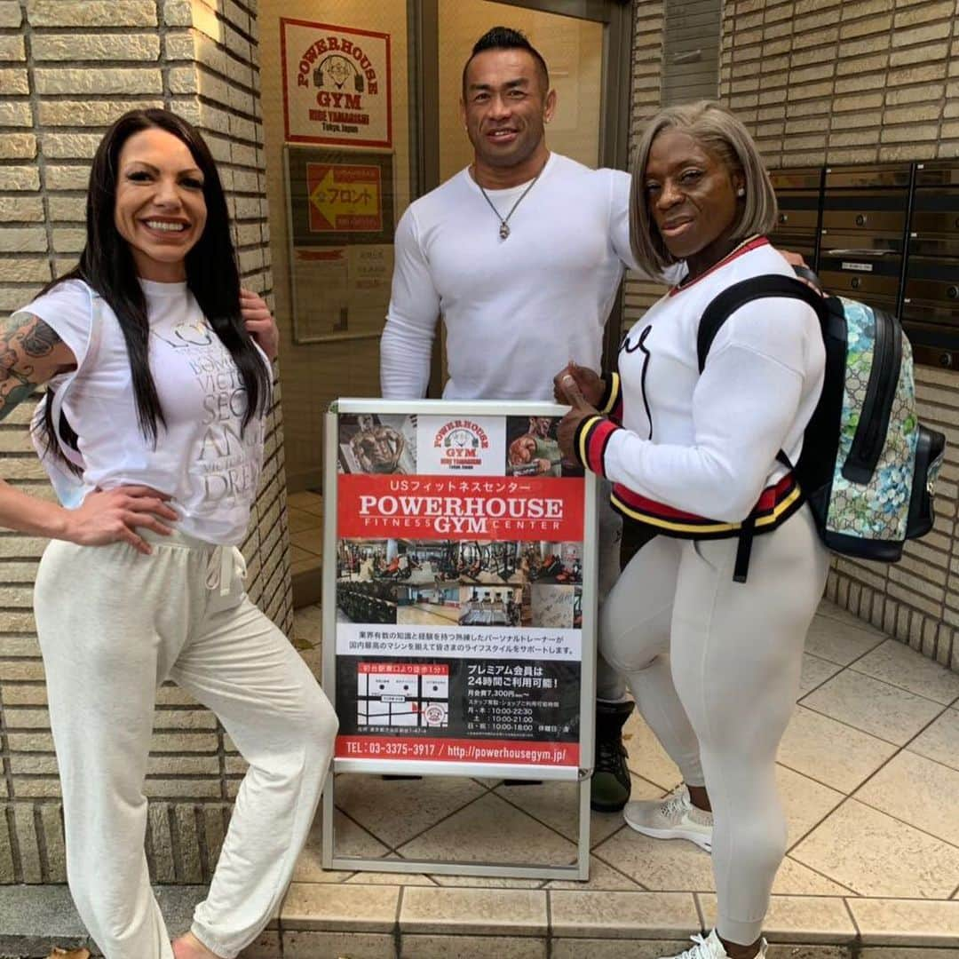 Hidetada Yamagishiさんのインスタグラム写真 - (Hidetada YamagishiInstagram)「Just arrived in Tokyo for Hidetada Yamagishi Iris Kyle Japan Classic this coming Saturday! 東京に来たらもちろん @powerhousegym_tokyojapan へ！ @iriskyle @jessicarabbitlovesfitness @sakabemotoyuki @powerhousegym_tokyojapan」5月15日 18時24分 - hideyamagishi