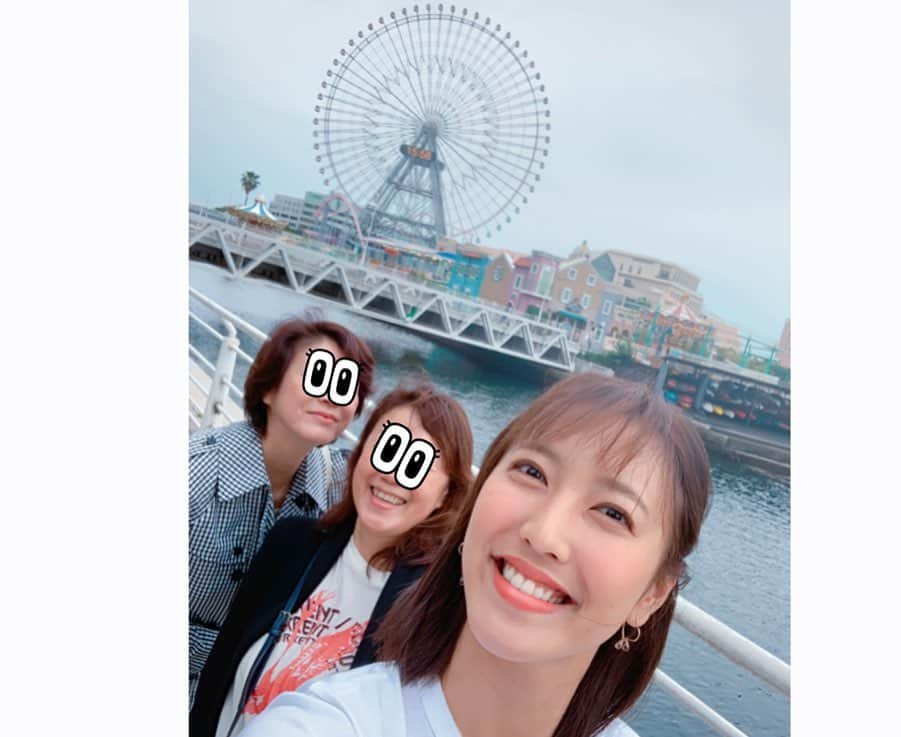 小澤陽子さんのインスタグラム写真 - (小澤陽子Instagram)「𝒊𝒏 𝒑𝒓𝒊𝒗𝒂𝒕𝒆❁  Happy mothers’ day💐 to my mum and my aunty-mum!  やっと恒例の会ができた🥰  いつもありがとう😊♥︎ . . #私にとっての母 #母と叔母と祖母に感謝の日 #メッセージに叔母が泣いとる #天国のおばあちゃまにも届け🕊 #お花は幼馴染作💐 #地元横浜で⚓︎ #母の日 #図らずもみんな白👗」5月15日 19時04分 - yoko.ozawa729