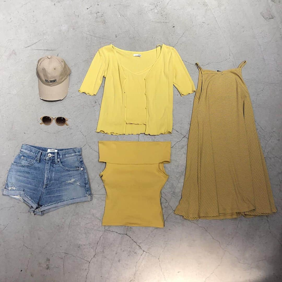 GYDAさんのインスタグラム写真 - (GYDAInstagram)「YELLOW COLORS ＿＿＿＿＿＿＿＿＿＿＿＿＿＿＿ 【ASYMMETRY BORDER ONEPIECE】 O.WHT/BLK/YLW ￥5,990+tax ※NVYはWEB限定カラーとなっております。 ＿＿＿＿＿＿＿＿＿＿＿＿＿＿＿＿ 【MELLOW TEREKO ENSEMBLE】 PNK/YLW/GRN ￥5,990+tax ＿＿＿＿＿＿＿＿＿＿＿＿＿＿＿＿ 【TEREKO OFF SHOULDER TOPS】 O.WHT/BLK/PNK/YLW ￥4,990+tax ＿＿＿＿＿＿＿＿＿＿＿＿＿＿＿＿ 【J/W STRETCH DENIM SHORT PANTS】 ICE/BLU ￥12,990+tax ＿＿＿＿＿＿＿＿＿＿＿＿＿＿＿＿ TOPのURLからご覧下さい❤︎ #GYDA」5月15日 19時12分 - gydajp