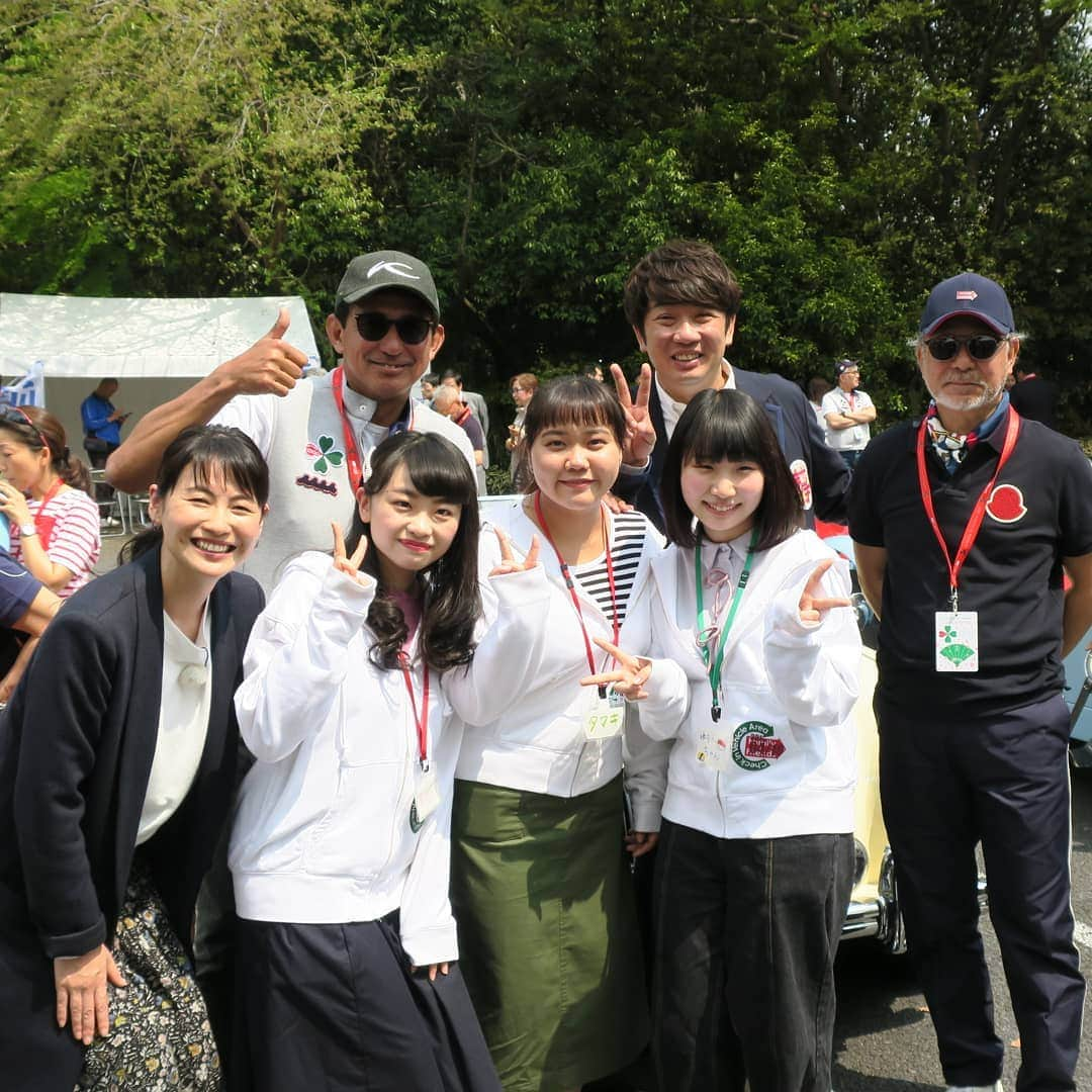 CBCテレビ アナウンス部さんのインスタグラム写真 - (CBCテレビ アナウンス部Instagram)「まちイチロケでクラシックカーの祭典【ラ・フェスタ・プリマベラ2019】にお邪魔したところ…あの！鈴木亜久里さんに遭遇！！ めちゃくちゃカッコよかったと目からハート飛びまくりの古川アナ。 放送は5月20日（月）午前9:55です～！ #ラフェスタプリマベラ2019 #TKO木本さん #まちイチ特派員のみんな #鈴木亜久里さん #名車がズラリ #クラシックカー #しかも動くの！ #オーナーさんたちも #ダンディの極み #CBC #アナウンサー #古川枝里子」5月15日 19時13分 - cbc.announcer