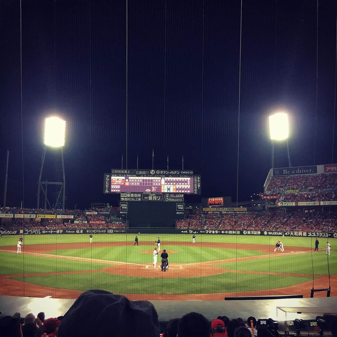 中村福之助さんのインスタグラム写真 - (中村福之助Instagram)「マツダスタジアム🏟  #歌舞伎 #中村福之助 #野球 #広島 #マツダスタジアム #スワローズ #カープ #真っ赤 #毎年見にきてる #kabuki #fukunosukenakamura #baseball #mazdastudium #swallows #carp #hiroshima #japan」5月15日 19時37分 - fukunosuke_3