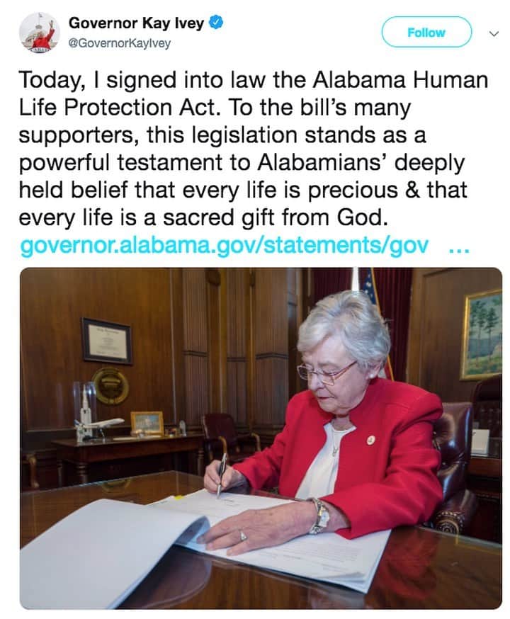 ABC Newsさんのインスタグラム写真 - (ABC NewsInstagram)「BREAKING: Alabama Gov. Kay Ivey signed the state's controversial abortion ban into law on Wednesday, though it is expected to face near-immediate legal challenges. The ban makes it a felony for doctors in the state to perform abortions in all cases, with the only exception being when the life of the mother is threatened. The law, which was passed by the state's Senate on Tuesday, does not include exceptions in cases of rape or incest.」5月16日 7時18分 - abcnews