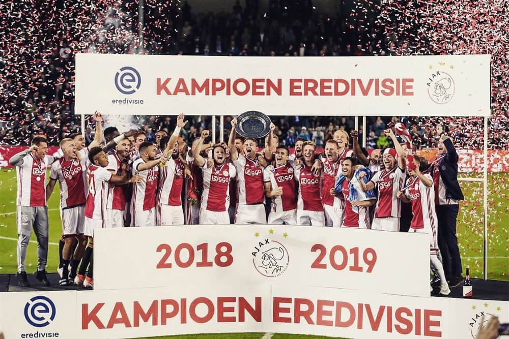 ラセ・シェーネのインスタグラム：「No words needed! #champions #ajax」