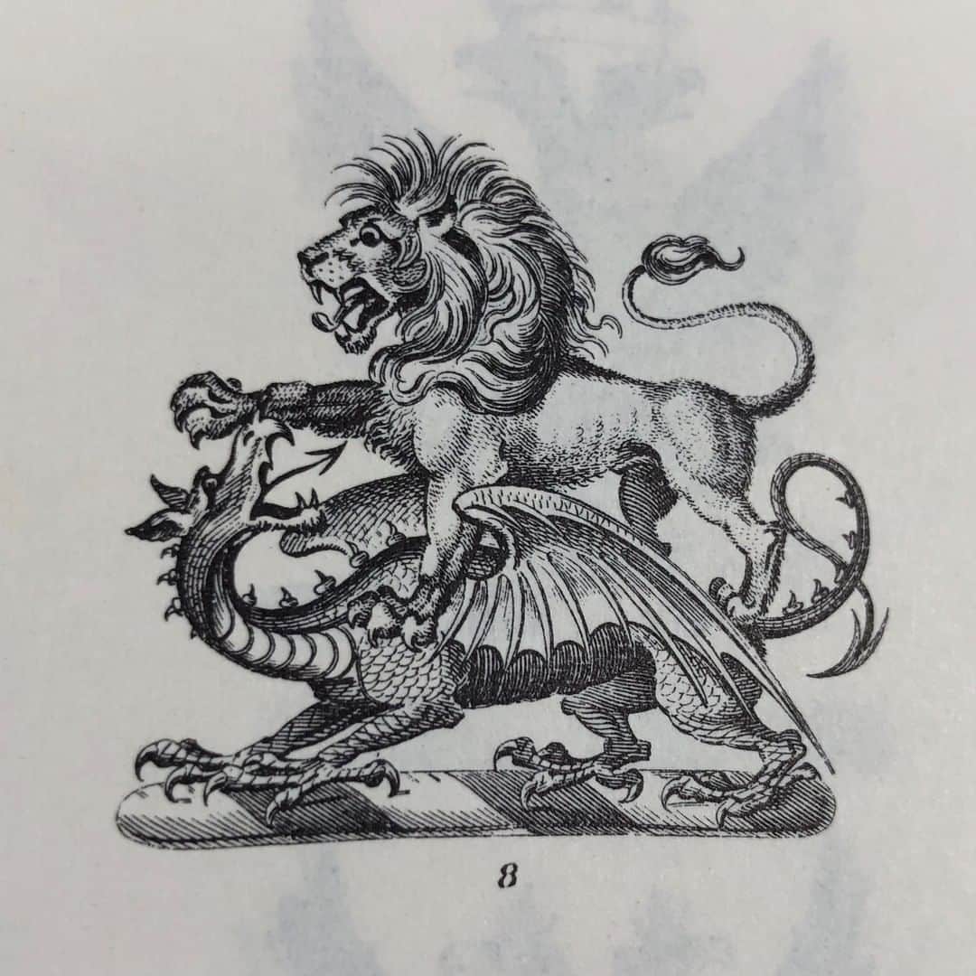 メトロポリタン美術館さんのインスタグラム写真 - (メトロポリタン美術館Instagram)「🔥 In the battle of House Targaryen vs. House Lannister, guess we all know who wins (!)—but who would win this brawl? 🐉 🦁 It's quite the fight for this dragon and lion in "Fairbarn’s Book of Crests" from the @metlibrary's reading room. #WeekofThrones ⁣ ⁣ 📖 "Fairbarn’s book of crests of the families of Great Britain and Ireland" by James Fairbairn, 1993 (reprint), originally published in 1905. #GameofThrones」5月16日 7時11分 - metmuseum