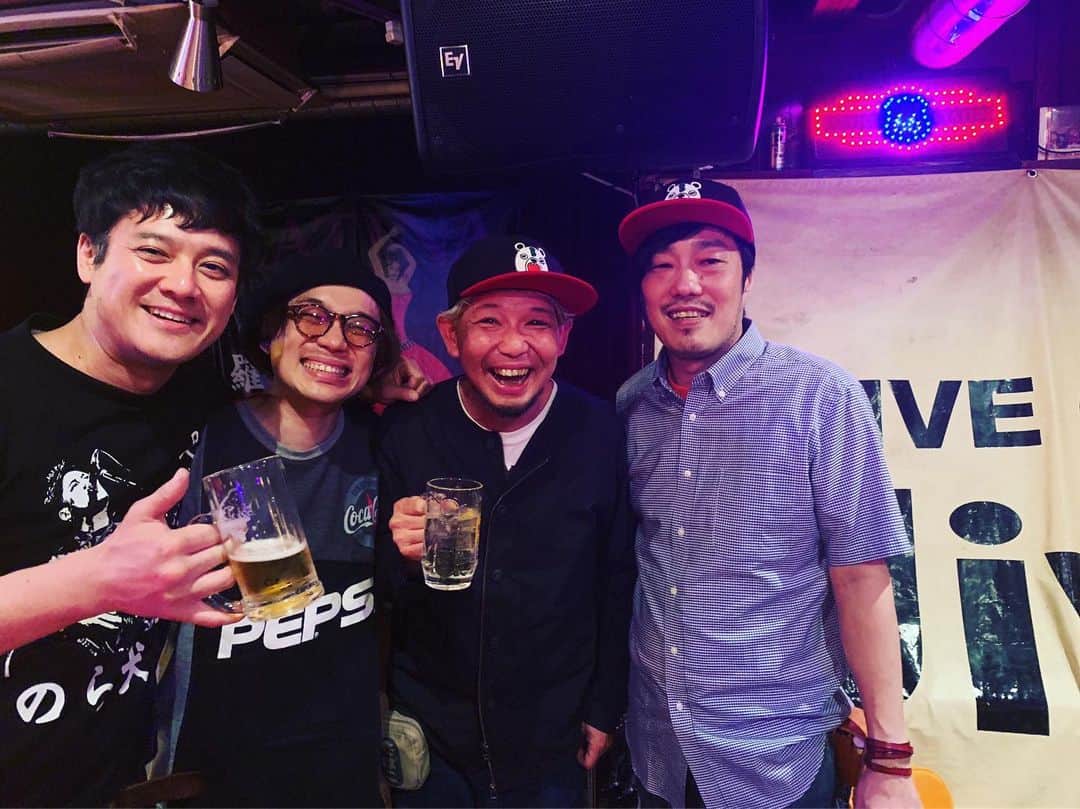 のインスタグラム：「. 何日か過ぎましたが、この土日は最高でした。 福岡の夜で悩みがすっきりした分、広島では更に良いライブが出来たように思います。色々忠言してくれる友人や先輩にも多大なる感謝を。 . 次のライブはバンドのライブで5/18。 ミニ四駆のレースの事ばかり考えてます（笑） お楽しみに！ . #グッドモーニングアメリカ #金廣真悟」