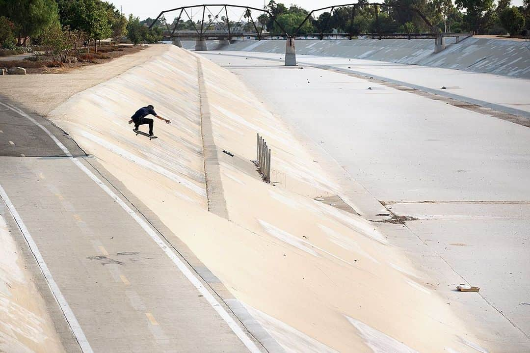 vansさんのインスタグラム写真 - (vansInstagram)「@VansSkate's @KWalks sending it. 📷: @aacostaa」5月15日 23時19分 - vans