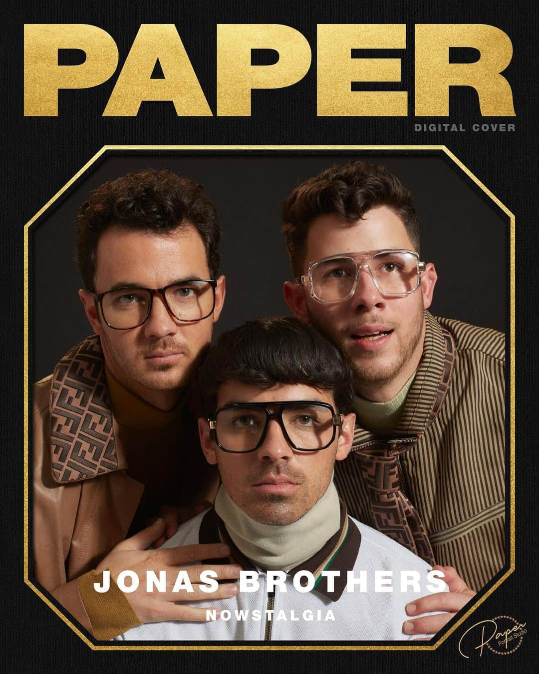 ジョー・ジョナスさんのインスタグラム写真 - (ジョー・ジョナスInstagram)「Probably our best cover ever?? Happy #PAPERPictureDay 🎉  Photographer: @robins_robin Interview: @excuseme_sosorry_mybad Stylist: @badnewsbritt Grooming: @mnmachado, @artdeptagencyla @randco Art Direction: @dwndwntwn Ferret from: @hollywoodpaws」5月15日 23時20分 - joejonas