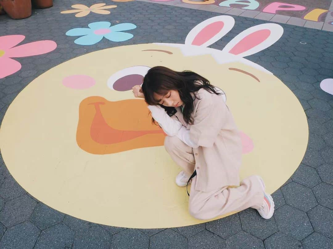 真山りかさんのインスタグラム写真 - (真山りかInstagram)「.﻿ ﻿ 今日も今日とて﻿ ﻿ #😪﻿ ﻿ #ちょっと前に﻿ #春ディズニー﻿ #Easter #かわいかった #🐰🐣﻿ ﻿ #まやまにあ﻿ ﻿ .」5月15日 23時52分 - ma_yama_official