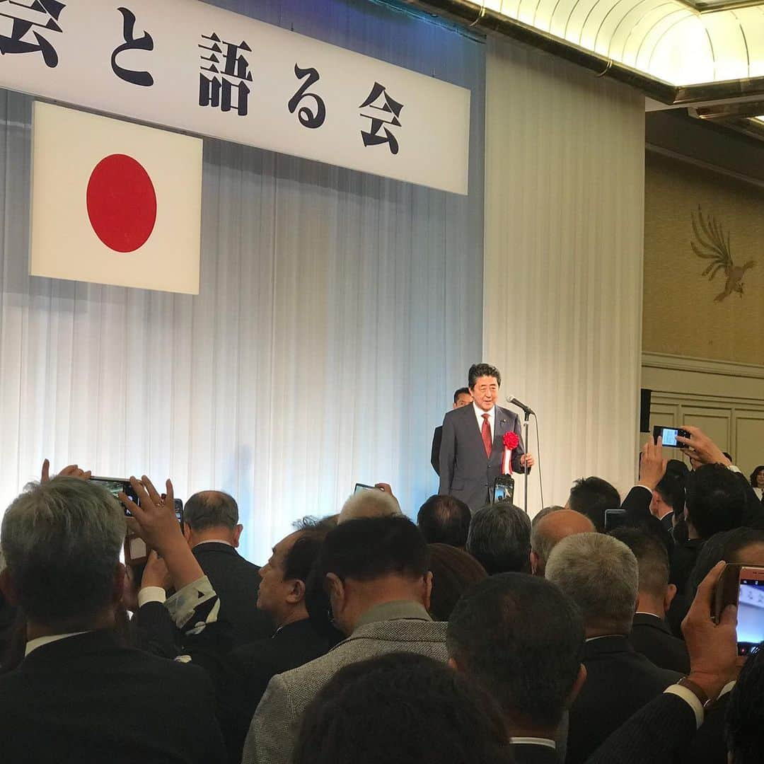 平井卓也さんのインスタグラム写真 - (平井卓也Instagram)「宏池会と語る会には多くの皆さんが駆けつけてくれました。岸田会長、保守本流の政策集団への期待が高まっていることを実感しました。ありがとうこざいました。#平井卓也」5月16日 0時12分 - hiratakuchan0125