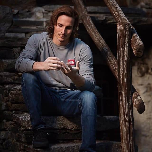 ダニエル・ウッズのインスタグラム：「why is my skin on 🔥... why the fuck did I blow the wagon low send 3 times, should I burn it again? did I miss my window? Pizza and wine are sounding pretty damn good right now... maybe I can send it before my flight tomorrow... I feel haggard... the struggle is real 😂  photo @stefankuerzi」