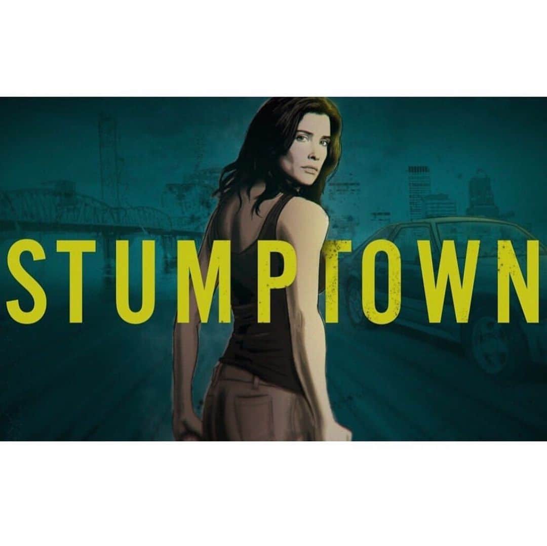 コビー・スマルダーズのインスタグラム：「Cool homage to the graphic novel behind our new show. #stumptown」