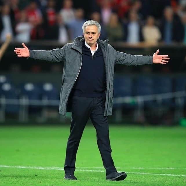 カルロス・テベスのインスタグラム：「José Mourinho: “I said 9 or 10 months ago that after winning 8 championships, finishing 2nd with United may have been my greatest achievement. Now people understand.”」