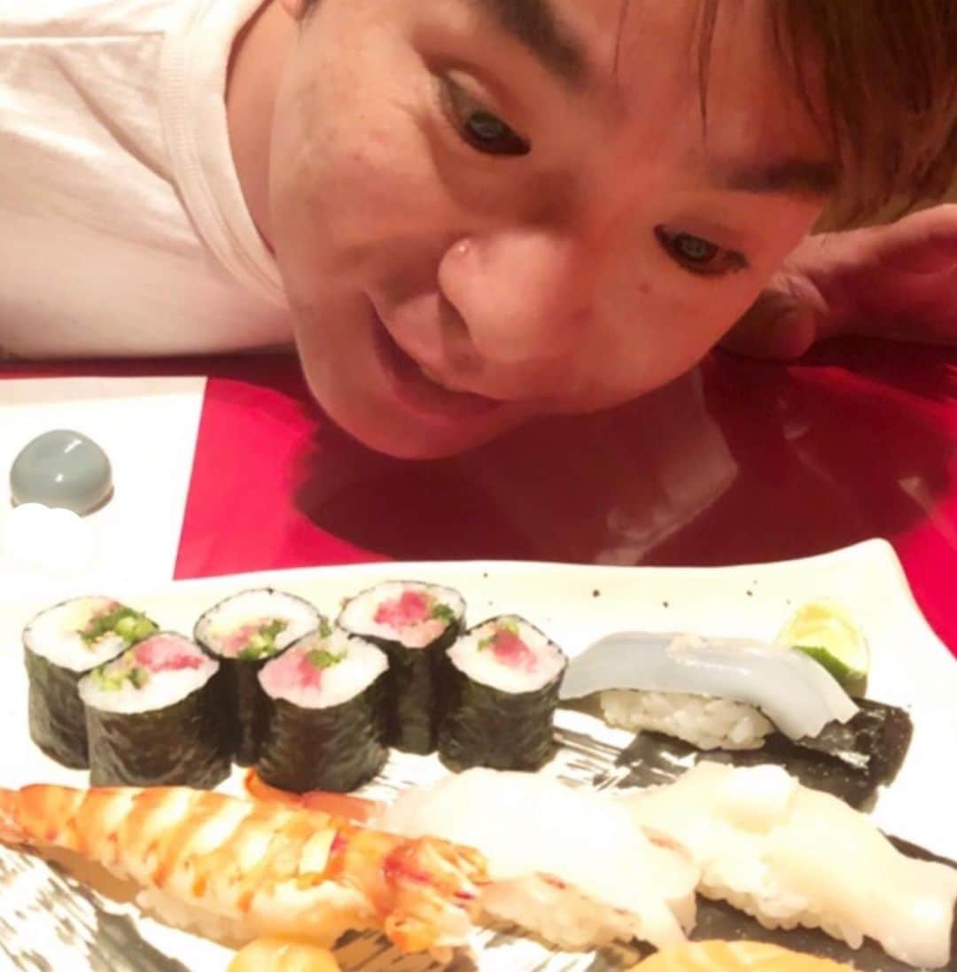 濱口優さんのインスタグラム写真 - (濱口優Instagram)「#お寿司」5月16日 1時45分 - hamaguchi_masaru