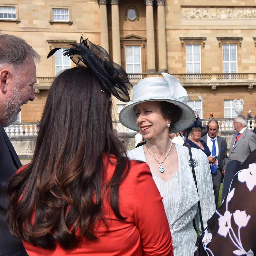 クラレンス邸さんのインスタグラム写真 - (クラレンス邸Instagram)「Today at Buckingham Palace, The Prince of Wales hosted the first of The Queen’s Garden Parties of 2019. The Duchess of Cornwall and The Princess Royal were also in attendance. Each year, over 30,000 people are invited to Garden Parties in recognition of public service in their communities.」5月16日 2時08分 - clarencehouse