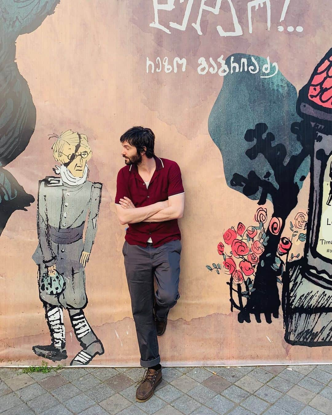 ジム・スタージェスさんのインスタグラム写真 - (ジム・スタージェスInstagram)「Out in Georgia chatting up the locals 🇬🇪 #georgia」5月16日 2時22分 - officialjimsturgess