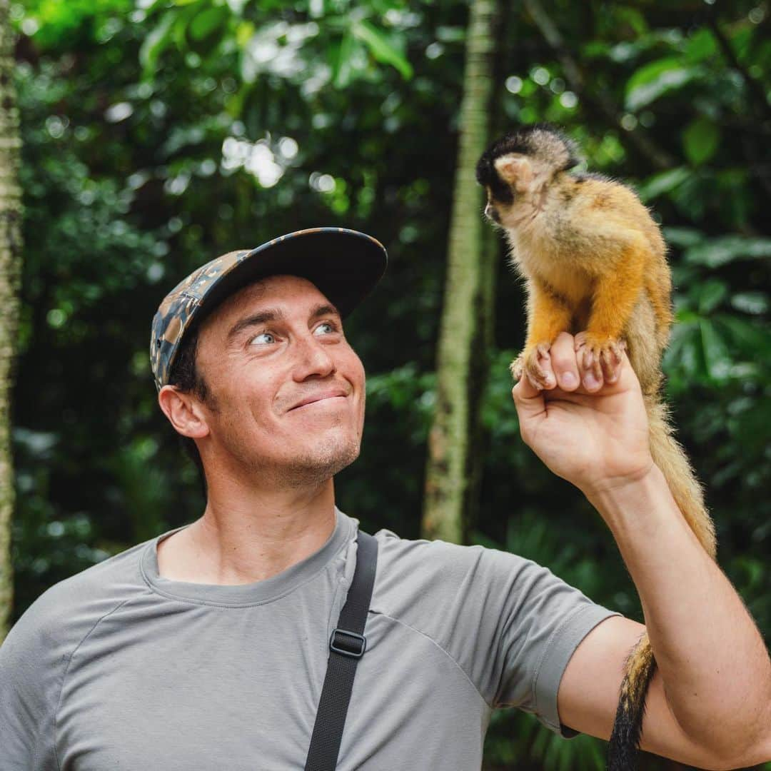 クリス・バーカードさんのインスタグラム写真 - (クリス・バーカードInstagram)「We made little friends in Ishigaki.」5月16日 2時24分 - chrisburkard