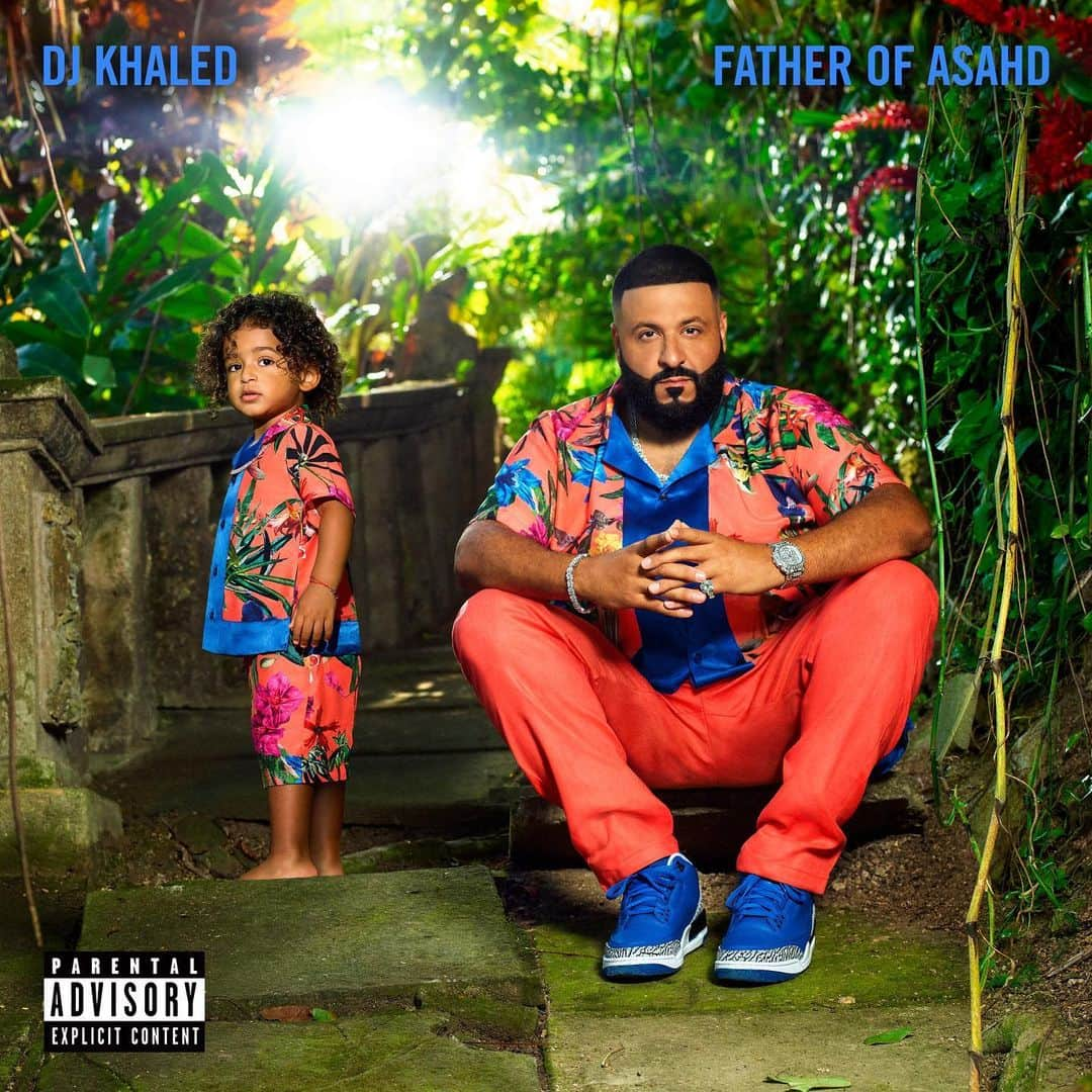 DJキャレドさんのインスタグラム写真 - (DJキャレドInstagram)「🚨FATHER OF ASAHD OFFICIAL ALBUM COVER 🚨 Location: Holy Mountain 🏔 🦁🌺🌴🌞🔑 Photo by: 📸 @jonathanmannion  𝗠𝗔𝗬 𝗪𝗘 𝗕𝗘𝗚𝗜𝗡!  #𝗙𝗔𝗧𝗛𝗘𝗥𝗢𝗙𝗔𝗦𝗔𝗛𝗗 𝗠𝗔𝗬 𝟭𝟳 !  Styled by @terrellish」5月16日 2時28分 - djkhaled