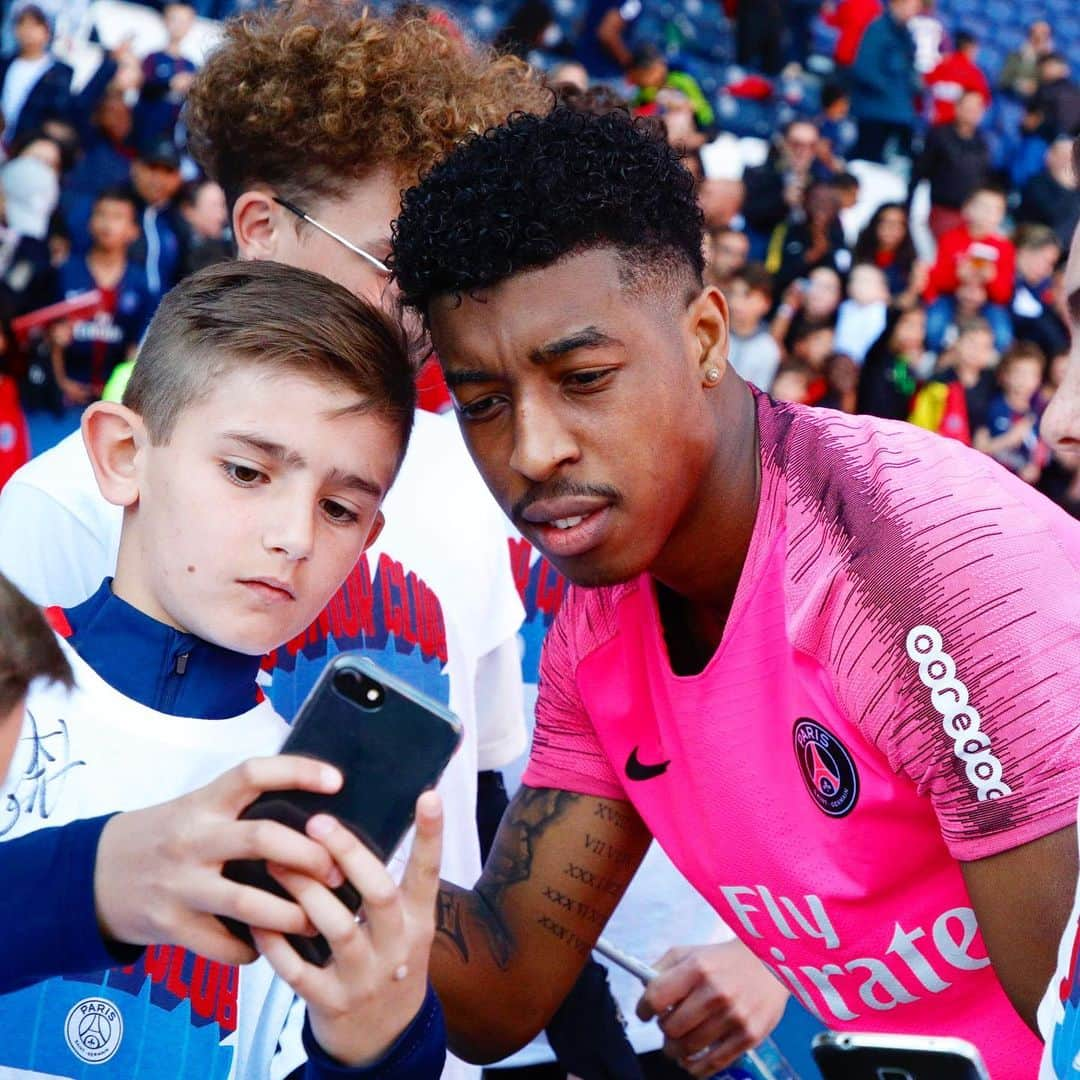 パリ・サンジェルマンFCさんのインスタグラム写真 - (パリ・サンジェルマンFCInstagram)「🔛👦🏻👧🏼 . 🏟 #ChildrensDay 🏟 #JournéeDesEnfants . 🔴🔵 #ChildrensFirst #FondationPSG #PSGtraining #Football #Paris #Football #ParisSaintGermain」5月16日 2時29分 - psg