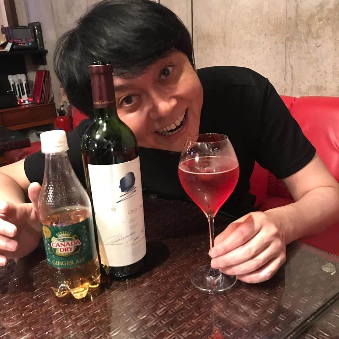 まっく赤坂見附さんのインスタグラム写真 - (まっく赤坂見附Instagram)「キャバ嬢がよく飲むキティーを 六本木阿闍梨では オーパスでたまに飲めます #キャバ嬢 #キティー #オーパス #六本木阿闍梨 #阿闍梨 #まっく赤坂見附」5月16日 3時59分 - macakasakamituke