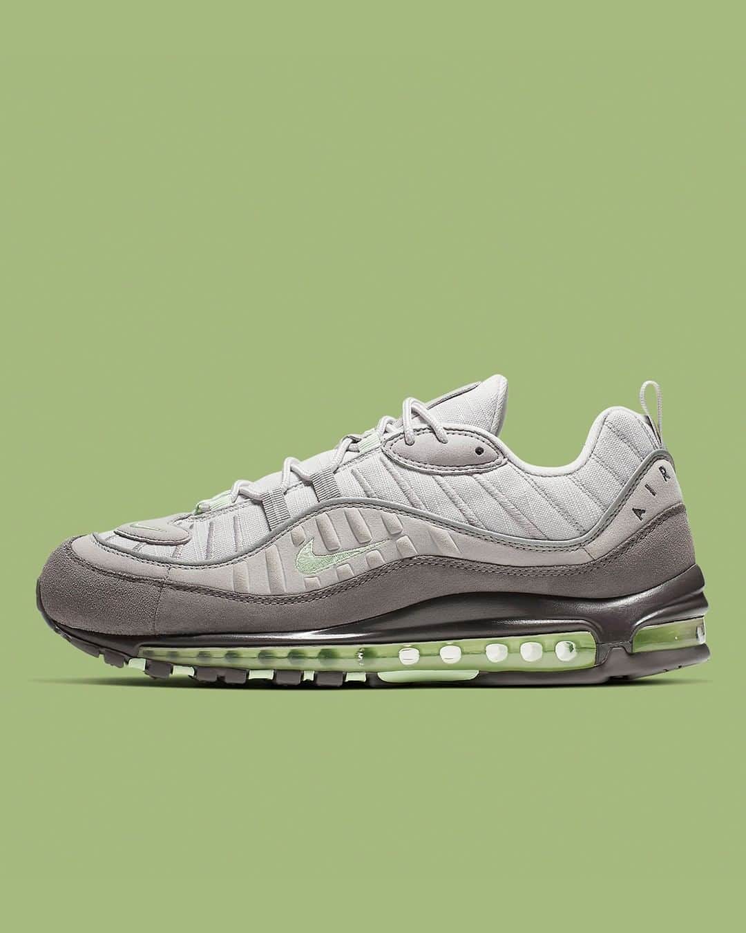 Foot Lockerさんのインスタグラム写真 - (Foot LockerInstagram)「🌿 #Nike Air Max 98 ' Fresh Mint' Available Now, Online and In-Store」5月16日 4時32分 - footlocker