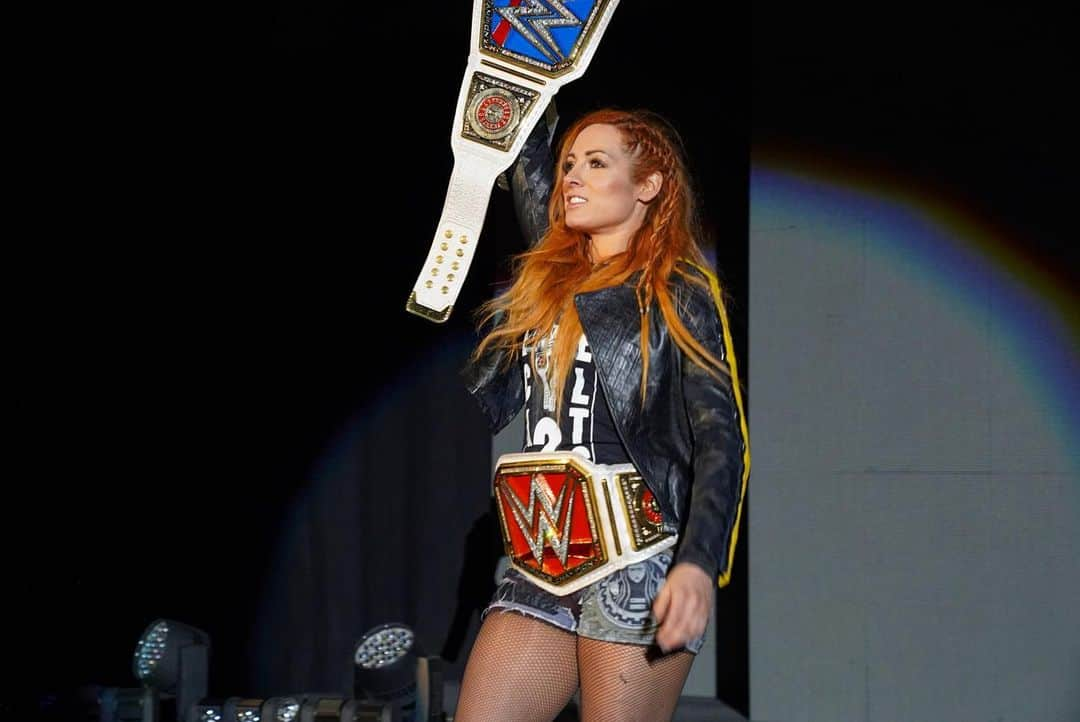 WWEさんのインスタグラム写真 - (WWEInstagram)「#Becky2Belts is walking into #WWEBirmingham exactly like she’s planning on walking out of #MITB this Sunday...still the #ChampChamp! @beckylynchwwe」5月16日 4時35分 - wwe