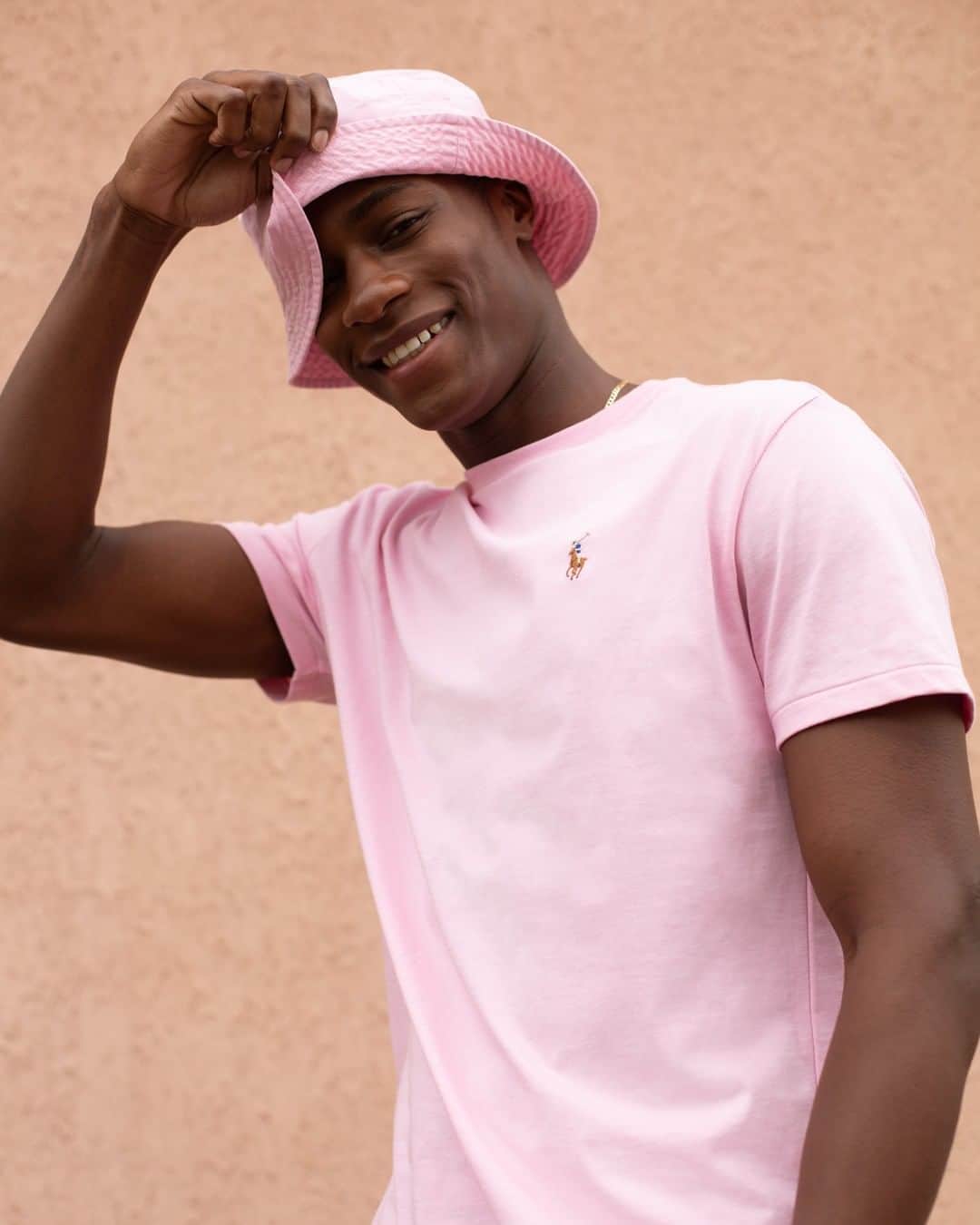ASOSさんのインスタグラム写真 - (ASOSInstagram)「Aesthetic: strawberry ice cream 🍧 🔎 Polo Ralph Lauren T-shirt, exclusive to ASOS (1436846) 🗣 Image description: model wearing an all pink Polo Ralph Lauren look」5月16日 5時03分 - asos