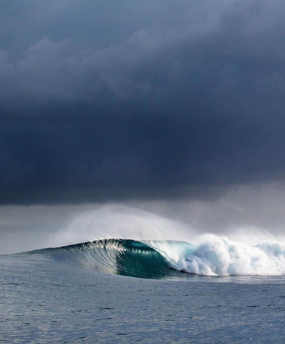 surflineさんのインスタグラム写真 - (surflineInstagram)「Daydreaming in the Mentawais. 📷: @johnnyjungle」5月16日 5時12分 - surfline