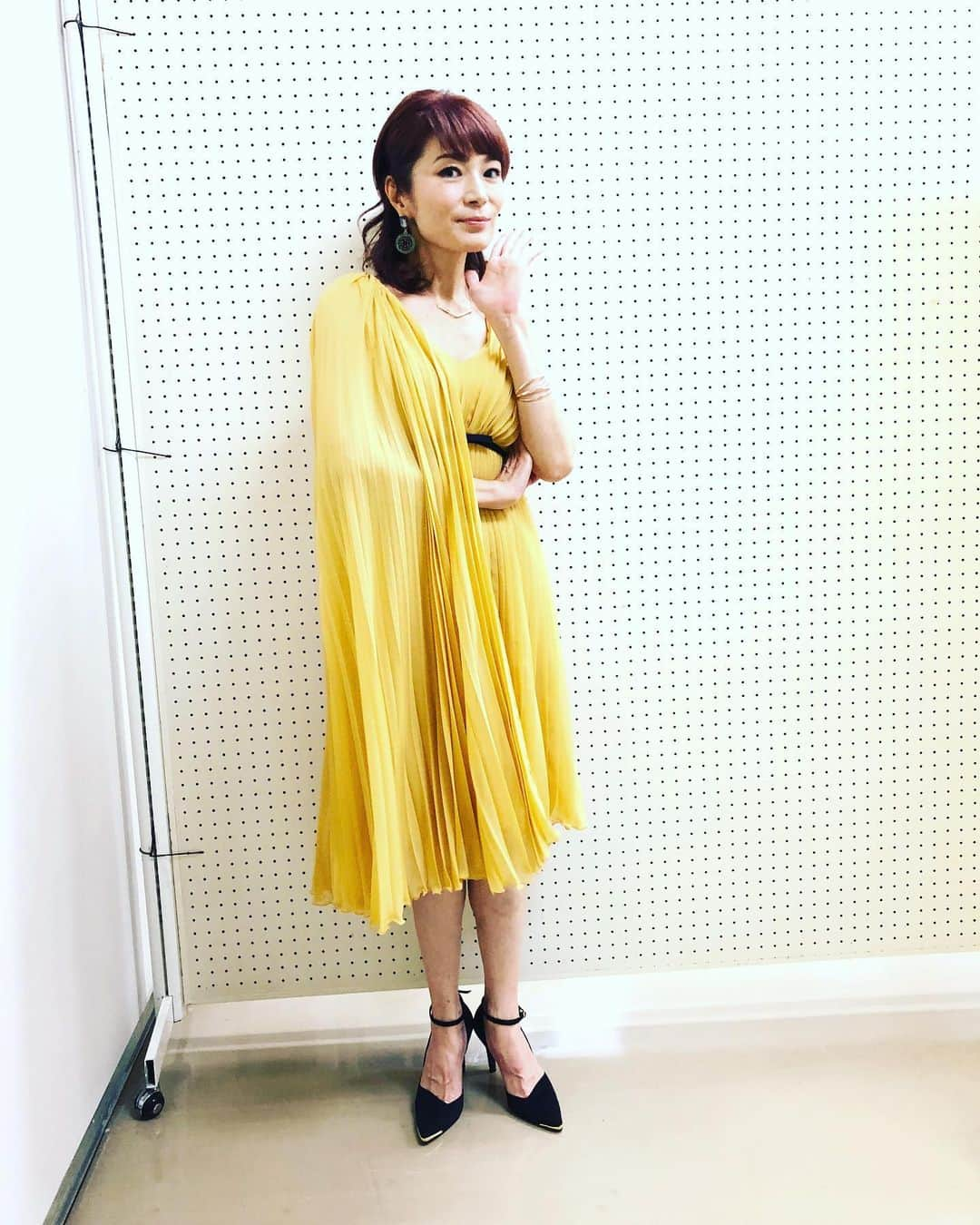 マルシアさんのインスタグラム写真 - (マルシアInstagram)「マルシア情報:もうすぐOA  見れたら見てね♬よろしくお願い致します🤲 「新・BS日本のうた」  2019年5月19日（日）午後7時30分～ 午後9時00分  放送局：NHK BSプレミアム  https://www4.nhk.or.jp/uta/x/2019-05-19/10/2457/2510704/  あの名曲を歌わせて頂きました♬ そして、沢山の歌手仲間ともお会いでき、 和気あいあいな時間でした♬  是非ご覧になってくださいませ♬  取り急ぎ報告まで 感謝です❤️ マルシア」5月16日 15時21分 - marciaknishiye