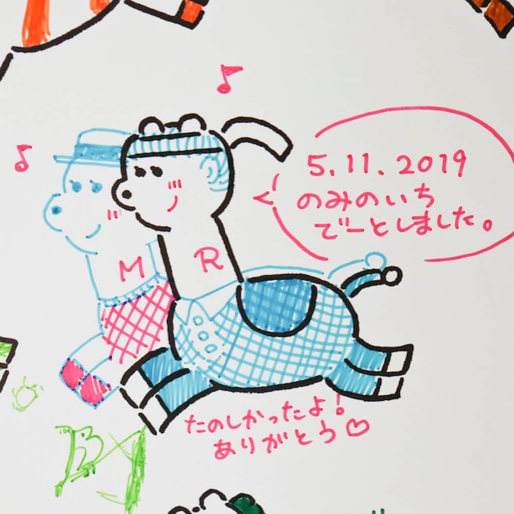 のインスタグラム：「【「第15回東京蚤の市」しまうま塗り絵ダービー大賞発表！】 先日は東京蚤の市にお越しいただきありがとうございました。会場の入り口で開催しておりました企画「しまうま塗り絵ダービー」も、たくさんの方に描いていただきまして、ほぼ全てのうまが綺麗なしまうまに変身していましたよ！　個性豊かな馬が並んでいて、見ているだけで楽しい気持ちになるものばかりでした。今日はお待ちかね、大賞を発表させていただきます！　東京蚤の市公式サイトにて全大賞を発表しておりますよ。はたして自分のしまうまは選ばれているのでしょうか…!　ぜひご覧ください。 . ▶︎詳細はプロフィールのリンクより「 @tokyonominoichi 」へ . 【「第15回東京蚤の市」開催概要】 日程：2019年5月11日（土）、12日（日） 入場料：700円（小学生以下無料） 会場：大井競馬場（東京都品川区勝島2-1-2） . #tokyonominoichi#東京蚤の市#手紙社#手紙舎#tegamisha#vintage#antique#アンティーク#ブロカント#東京北欧市#東京豆皿市#豆皿#箸置き#mamezara#大井競馬場#しまうま塗り絵ダービー」